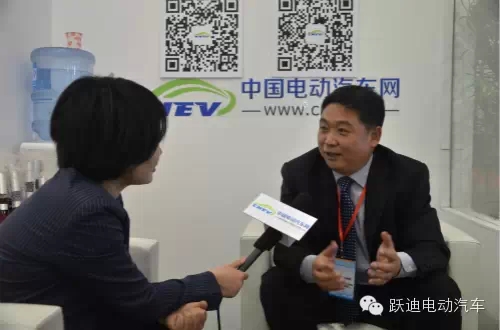 2015低速電動(dòng)汽車市場(chǎng)將迎來(lái)爆發(fā)期——訪河北新宇宙電動(dòng)車有限公司銷售總經(jīng)理曹占林