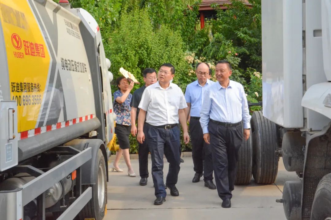 元氏縣委副書記、縣長曹鉑一行蒞臨躍迪集團(tuán)考察調(diào)研