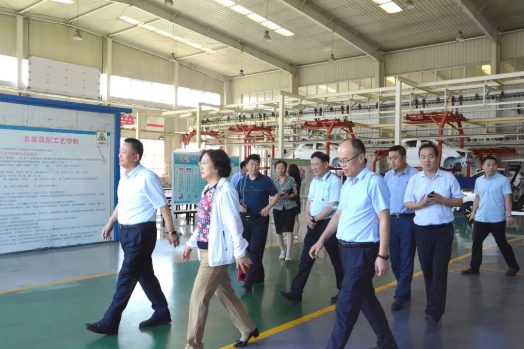 呂梁市委常委、副市長劉晉萍一行 蒞臨躍迪集團考察調(diào)研