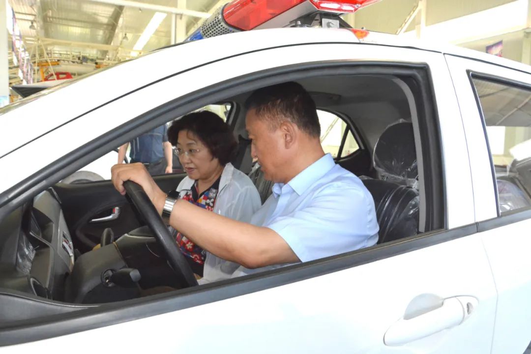 呂梁市委常委、副市長劉晉萍一行 蒞臨躍迪集團考察調(diào)研