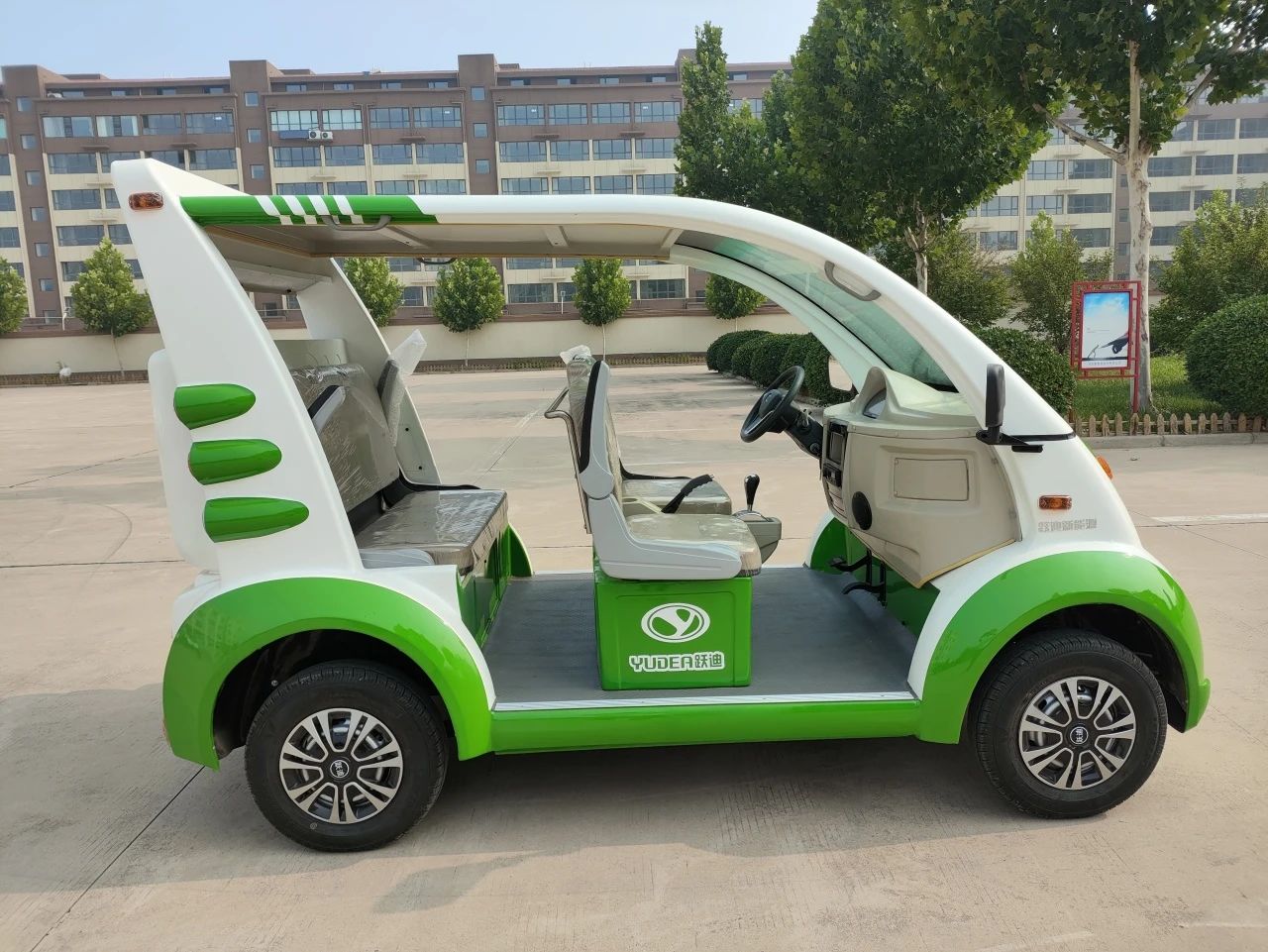 零排放 低噪音丨躍迪集團(tuán)新能源觀光車(chē)發(fā)往江蘇