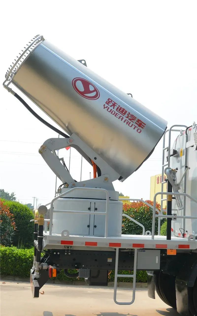 躍迪集團(tuán)新能源多功能抑塵車——低碳環(huán)保、降溫除塵